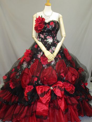 赤のカクテルドレス（福岡博多の結婚式衣装レンタル）
